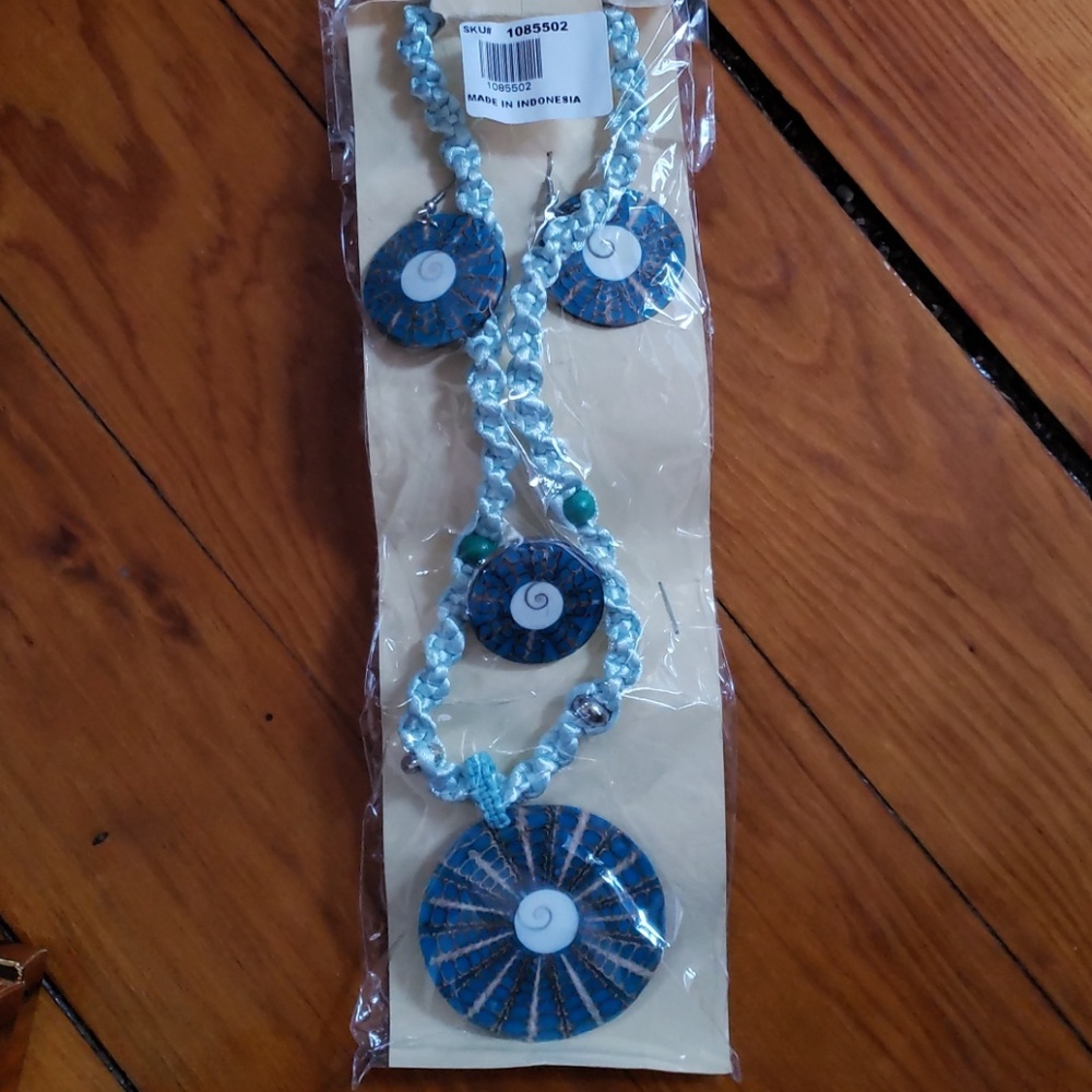 Costum Jewelry